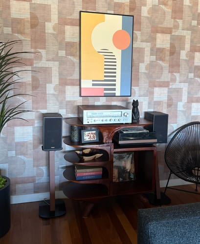Customer photo review of Modern Wooden Record Stand For Bedroom Interior Design Style