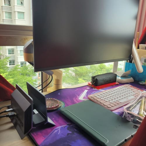 Customer photo review of PULWTOP USB C docking station with vertical stand ( 11-in-1, HDMI, USB-C 10Gbps, M.2 NVME SSD case) Grey