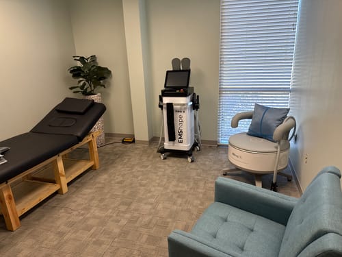 Customer photo review of EMStrong® Pelvic Chair + EMShape® Neo-X (Combo)