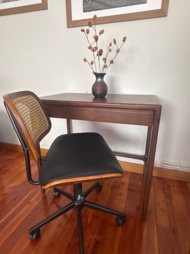 Customer photo review of HERNING - Chaise de bureau en bois et cannage