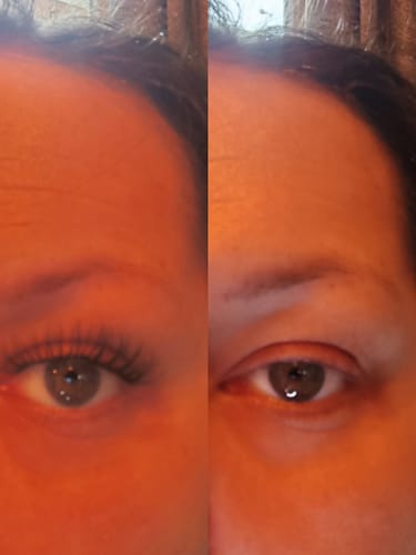Nahaufnahme einer Kundin, die ihr Auge vor und nach dem Anbringen der voluminösen Lash Lover Wimpern zeigt.