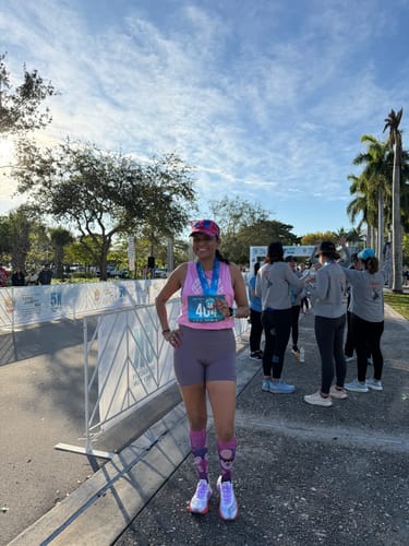 Customer photo review of Women's OMG Shorts 4" | Jade