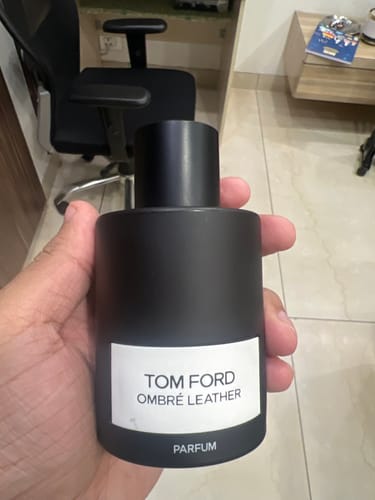 Customer photo review of Tom Ford Ombré Leather Parfum