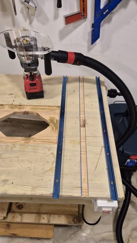 Customer photo review of Milwaukee M18 (2723-20) Palm/Trim Router Base Plate - Two Handle