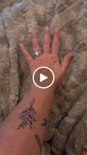 Customer video review of Silicone Ring – 8×12 mm Pear Cut CZ | Patent-Pending Design - GlowStone Collection