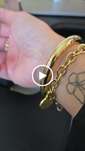Customer video review of Bold Oval Bangle
