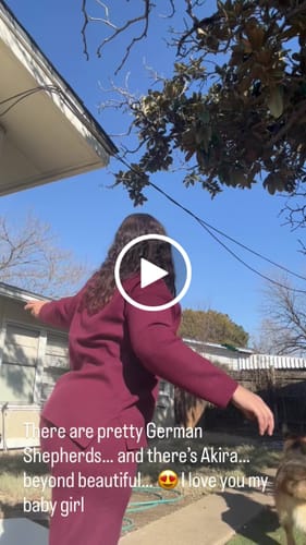 Customer video review of Mirel Knit Set - Burgundy