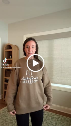Customer video review of Unisex oversized organic sweatshirt