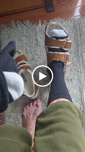 Customer video review of Mens Core Crew Socks - Black