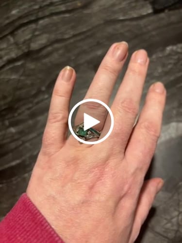 Customer video review of Milky Way Kiss Ring - Emerald