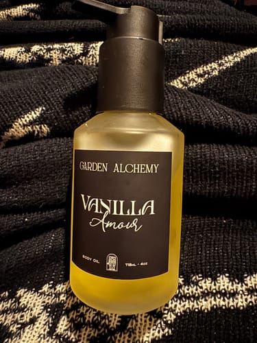 Customer photo review of VANILLA AMOUR w/pheromones