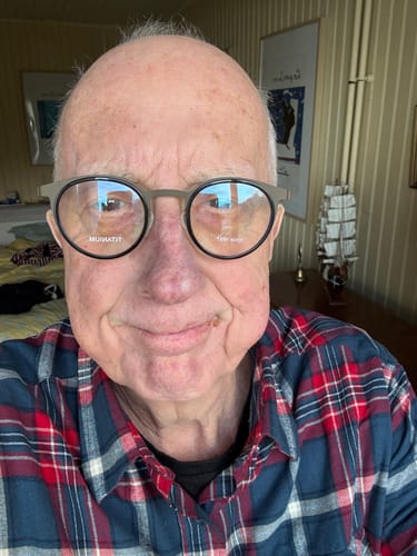 Customer photo review of Auren Graphite Bronze