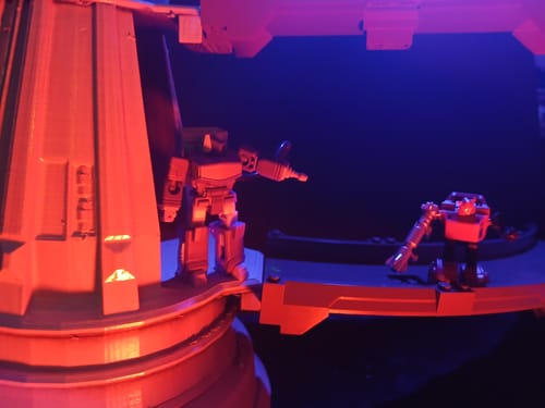 Customer photo review of Dr.Wu & Mechanic Studio Extreme Warfare DW-E37 Leap (Cliffjumper) / DW-E38 Pulse Gun (Shockwave) 2 in 1 set 4.5cm