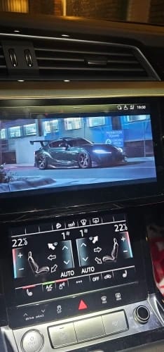 Customer photo review of Carlinkit Android 13 Tv Box LED 8+128GB CarPlay Wireless Android Auto Wireless Adapter Support Youtube Netfilx IPTV Spotify GPS
