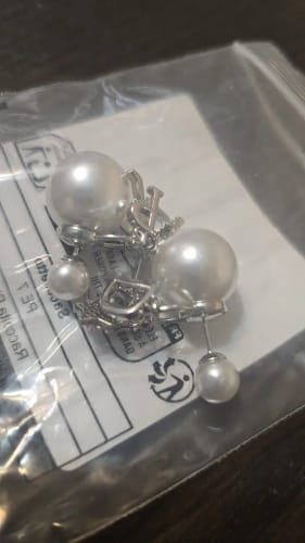 Customer photo review of Elegant Business Pearl & Star Stud Earrings for Women Fashionable Travel Banquet Party Jewelry Accessory