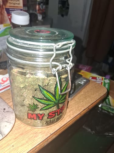 Customer photo review of Budget Buds THCA Flower