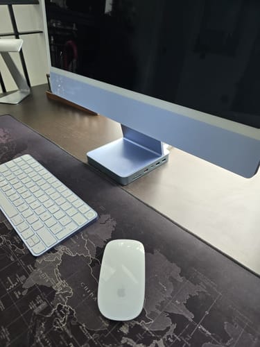 Customer photo review of PULWTOP USB C Docking Station For iMac 24" M1/M3/M4 ( 11-in-1, M.2 SSD case, Blue)