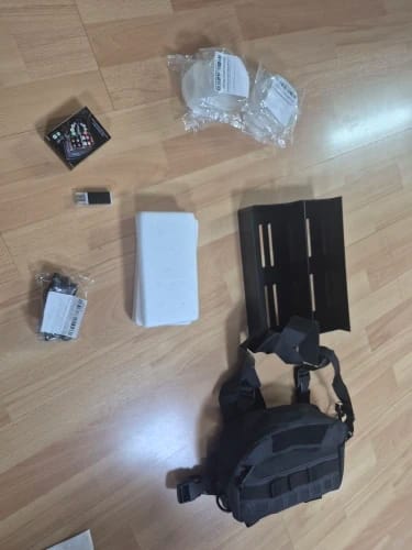 Customer photo review of 2in1 Wireless CarPlay Adapter Android Auto Wired to Wireless Automatic Connection AI Smart Box for All Cars With Wired CarPlay