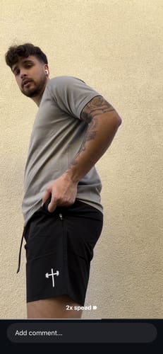 Customer photo review of Performance Shorts 7"