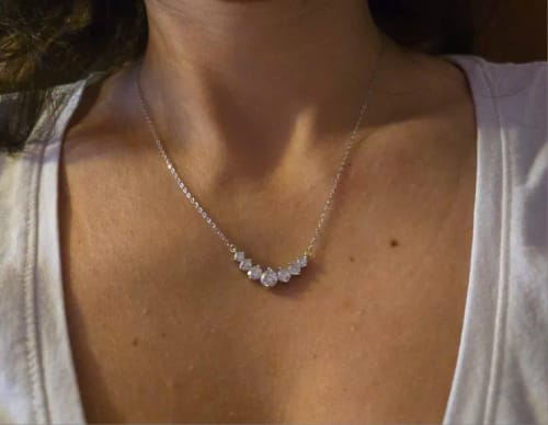 Customer photo review of Moissanite Necklace for Woman Wedding Fine Jewely with Certificates 925 Sterling Sliver Plated 18k White Gold Necklace