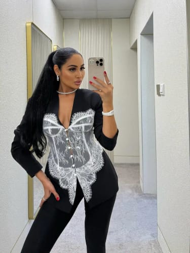 Customer photo review of Paola Blazer