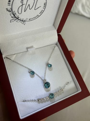 Customer photo review of Classic Round Aquamarine Solitaire Jewellery Crystal Set with Austrian Crystals