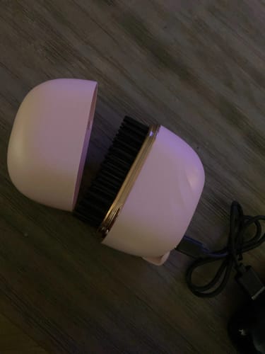 Customer photo review of 2025 Neuer Mini-Glätteisen, wiederaufladbar, tragbar, Haarglätter, Bürste, Verbrühungsschale, kabellose USB-Lade-Glätteisen