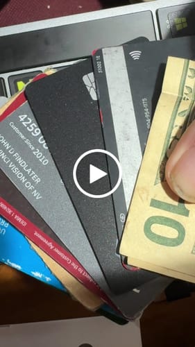 Customer video review of SPOTMINDERS. Tracking Card PRO