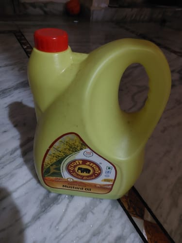 Customer photo review of Hathi Marka Kacchi Ghani Mustard Oil
