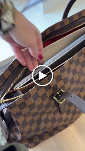 Customer video review of Chelsea