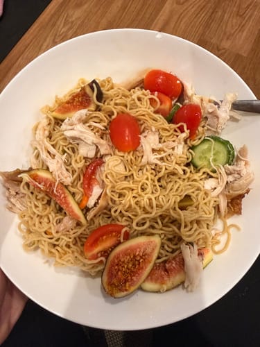 Customer photo review of Qetoe Low Carb High Protein Instant Cup Noodle - CHICKEN 6 PACK