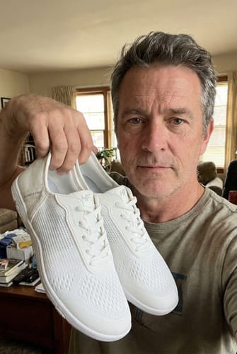 Customer photo review of HF Stride – Hands-Off & Ergonomic Barefoot Shoes