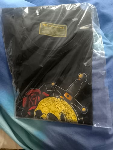 Avis photo d'un client sur Pack 2 (1 Tee-shirt) = 2 participations