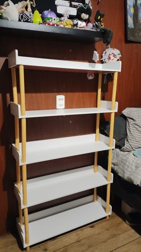 Customer photo review of Librero Blanco 5 Niveles con Repisas Abiertas Estilo Nórdico