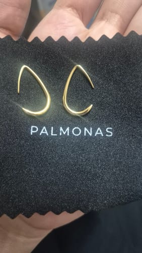 Customer photo review of Halo Bend Hoops
