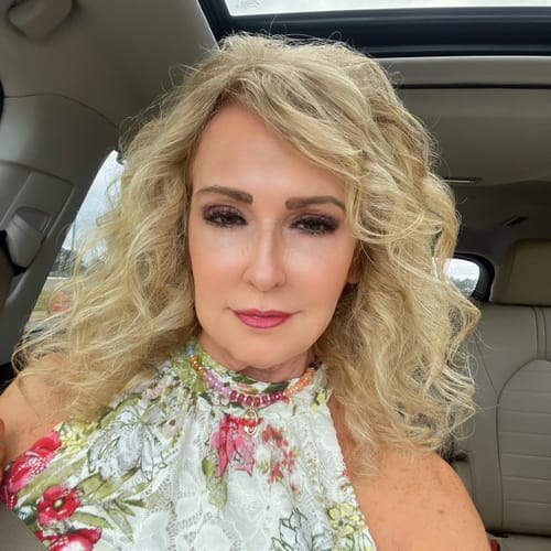 Customer photo review of Flex Hold Hairspray