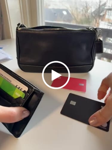Customer video review of SPOTMINDERS. Tracking Card PRO