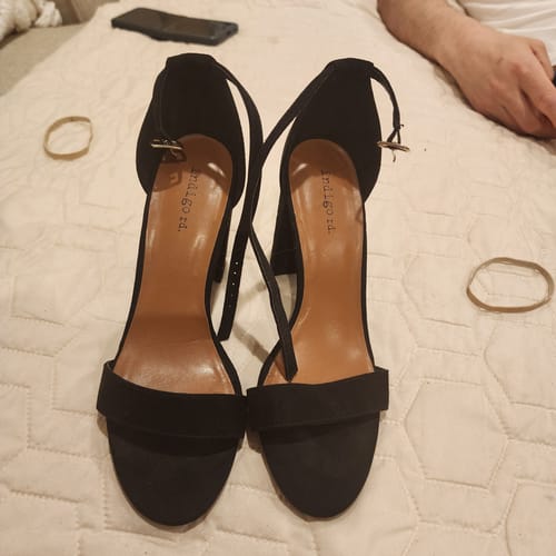 Customer photo review of Condition-Checked Footwear — Light Wear Assorted Shoes