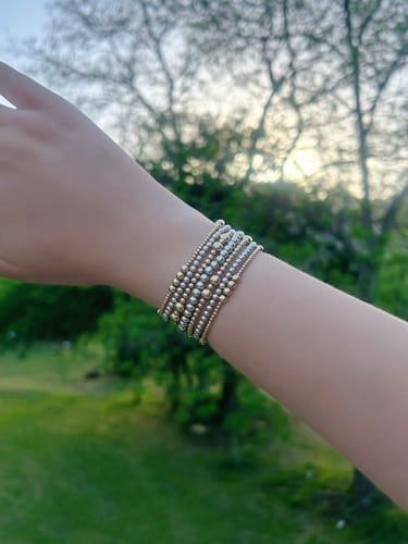 Customer photo review of Pulseras Bolitas Intercaladas Gold Filled