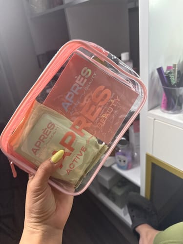 Customer photo review of Cool + Glow Facial Towelettes Trio Pack