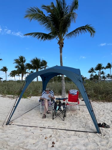 Customer photo review of Pop 'N Go® Canopy