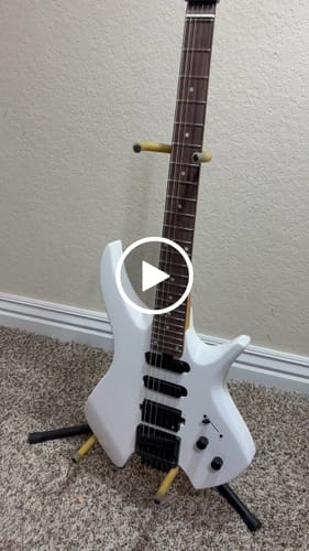 Customer video review of Donner HLX-500 ヘッドレスエレキギター