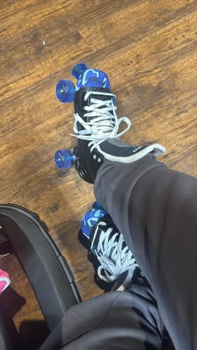 Customer photo review of Bauer XLP Quad Roller Skates with Playmaker Plates Set & Ventro Wheels