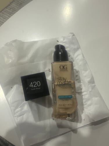 Customer photo review of BASE STAY MATTE - PARA PIEL GRASA