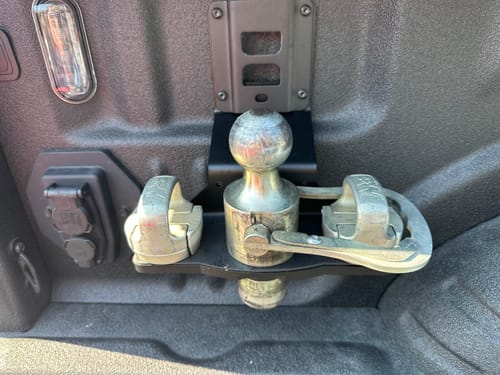 Customer photo review of Hitcholder™ Gooseneck - Ford BoxLink