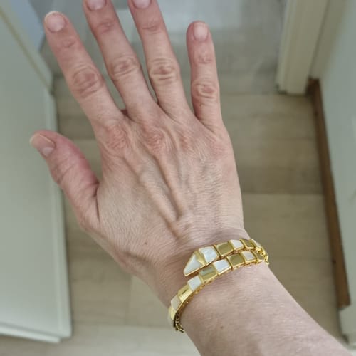 Customer photo review of SERPENTI BRACELET MOP GOLD