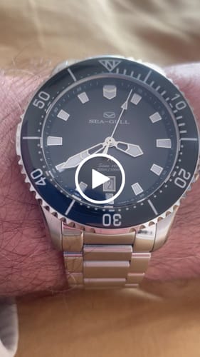 Customer video review of Dive | Ocean Series | 300M Waterproof | Luminous | Calendar | 44mm