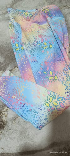 Customer photo review of HIGH-WAIST LEGGING WITH POCKET