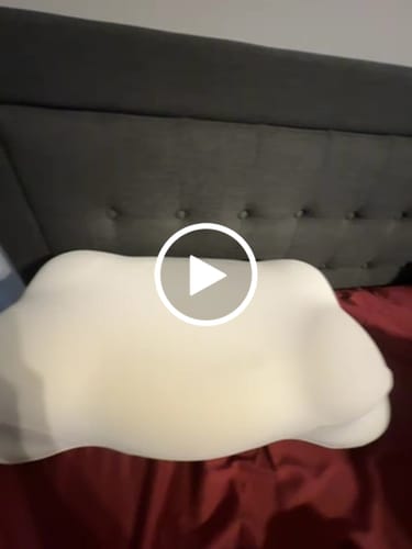Customer video review of CloudAlign™ Pillow