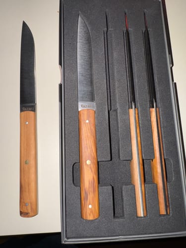 Customer photo review of Hazaki Steak Knives 4 pc Kit - Olive Wood